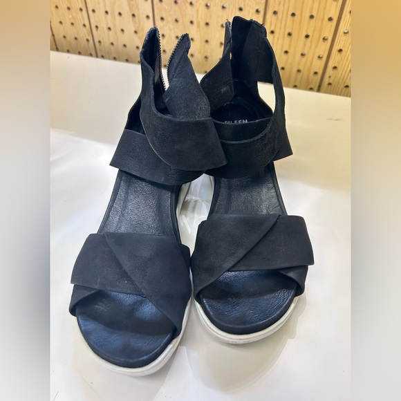 Viv Tumbled Nubuck Wedge Sandal - Picture 2 of 11